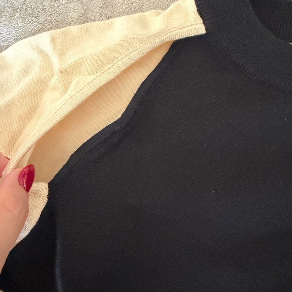 🆕Avantlook Black and cream Cold Shoulder Top new - Picture 6 of 13